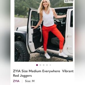 ZYIA Bright Active Red Everwhere Zipper Jogger Size MED EUC